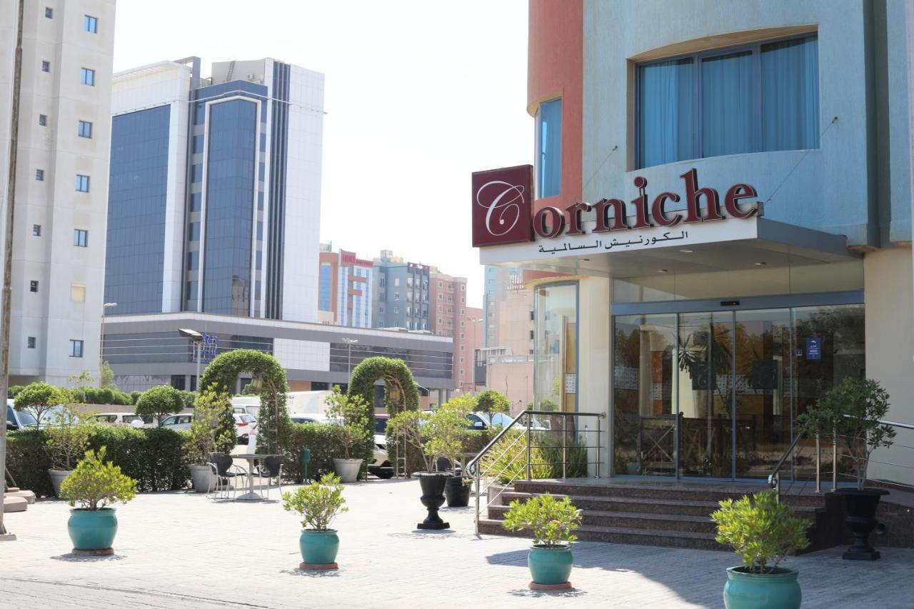 Le Royal Corniche Hotel Salmiya Exterior photo